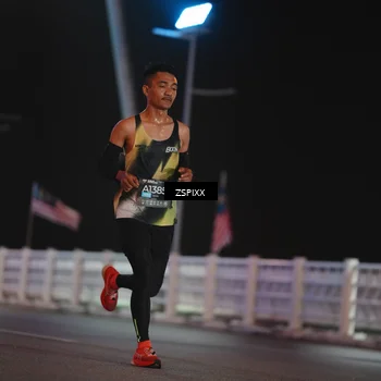 Runner Photo 6157165