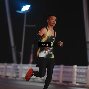 Runner Photo 6157211
