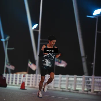 Runner Photo 6157259