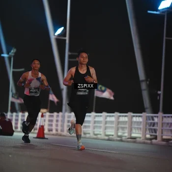 Runner Photo 6157302
