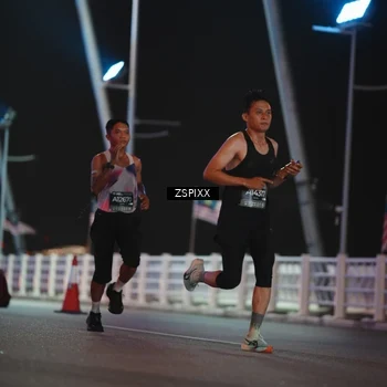 Runner Photo 6157375