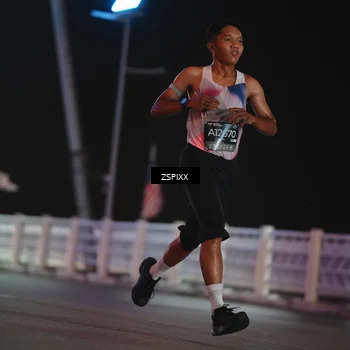 Runner Photo 6157380