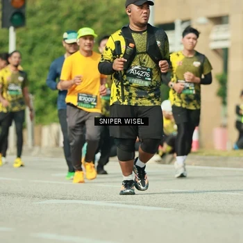 Runner Photo 6157409