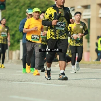 Runner Photo 6157433