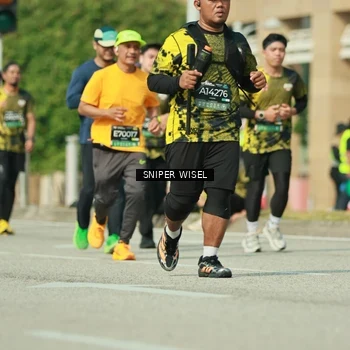 Runner Photo 6157445