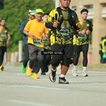 Runner Photo 6157448
