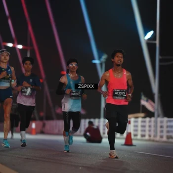 Runner Photo 6157473