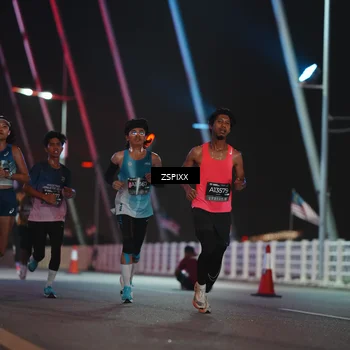 Runner Photo 6157484