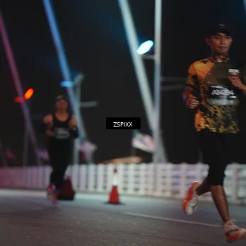 Runner Photo 6157548