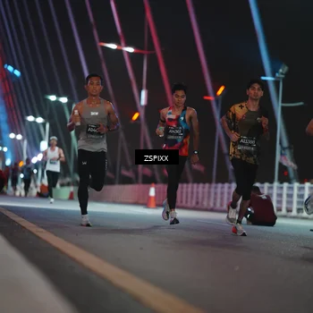 Runner Photo 6157585
