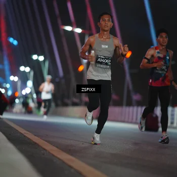 Runner Photo 6157612