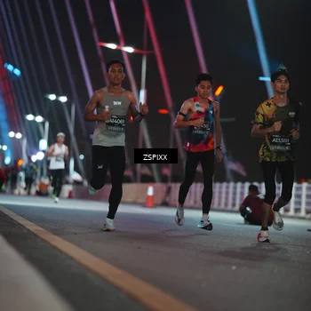 Runner Photo 6157620