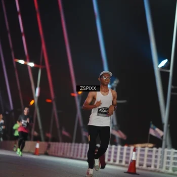 Runner Photo 6157654