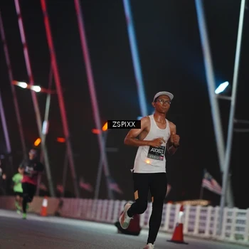 Runner Photo 6157663