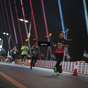 Runner Photo 6157694
