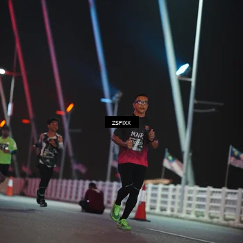 Runner Photo 6157711