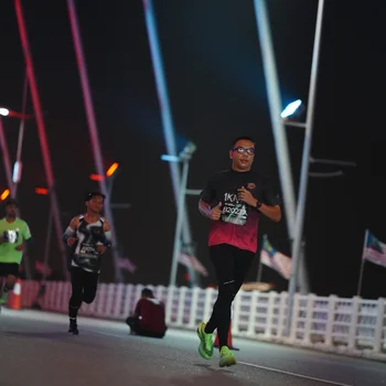 Runner Photo 6157723
