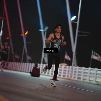 Runner Photo 6157844