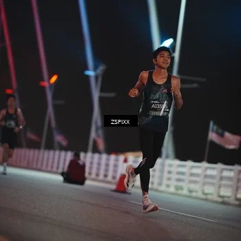 Runner Photo 6157862