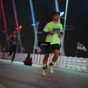 Runner Photo 6157863