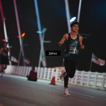 Runner Photo 6157881
