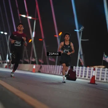 Runner Photo 6157949