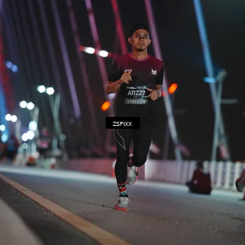 Runner Photo 6157960