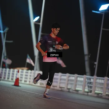 Runner Photo 6158022