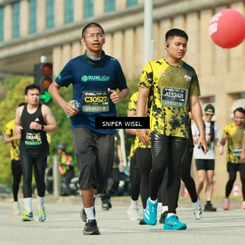 Runner Photo 6158031