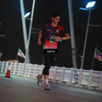 Runner Photo 6158037