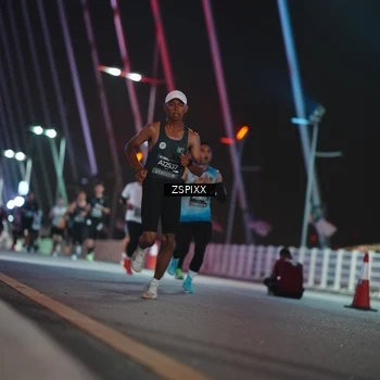 Runner Photo 6158070