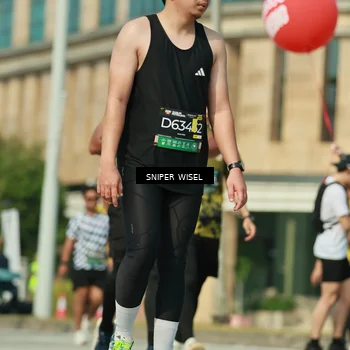 Runner Photo 6158100