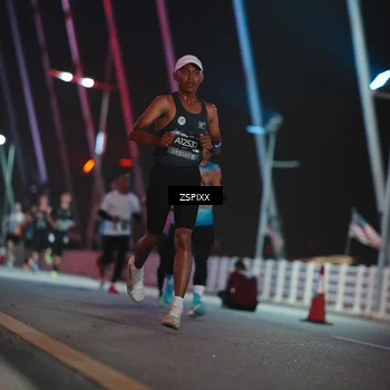 Runner Photo 6158103