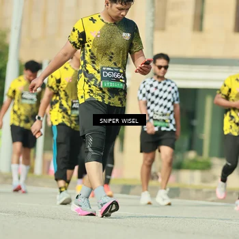 Runner Photo 6158140