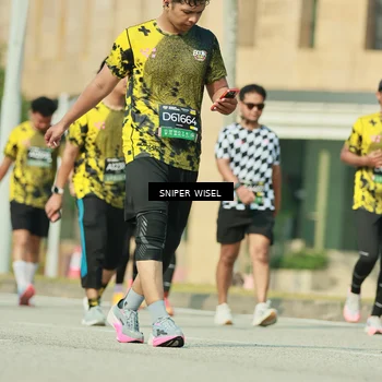 Runner Photo 6158142