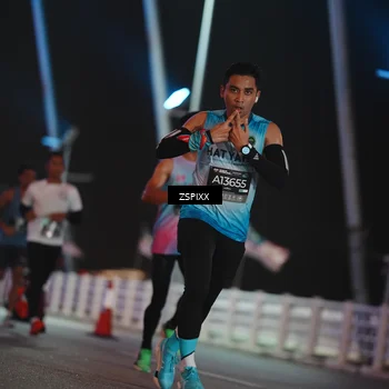 Runner Photo 6158144