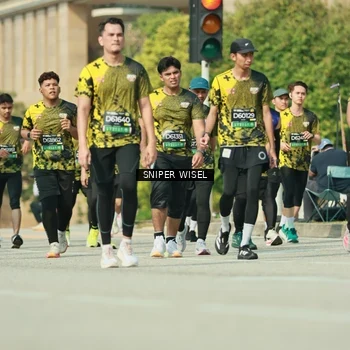 Runner Photo 6158166