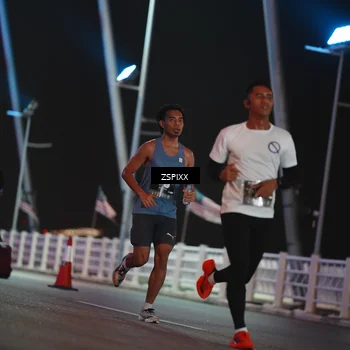 Runner Photo 6158178