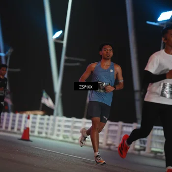 Runner Photo 6158194