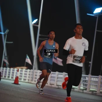 Runner Photo 6158205