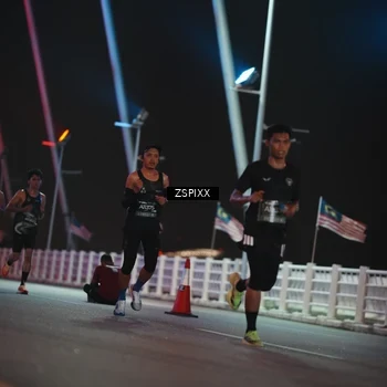 Runner Photo 6158214