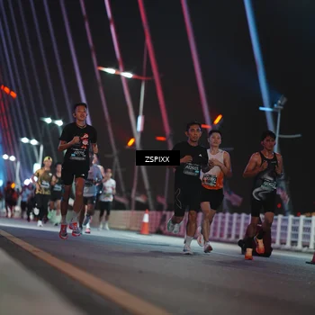 Runner Photo 6158255