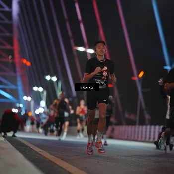 Runner Photo 6158287