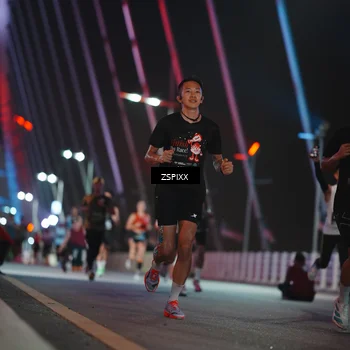 Runner Photo 6158335