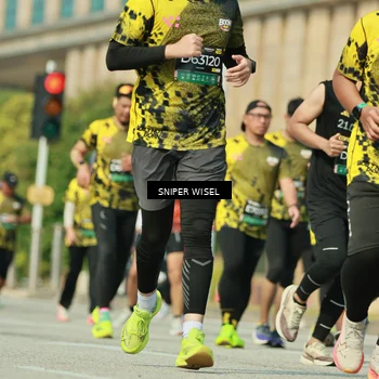 Runner Photo 6158344