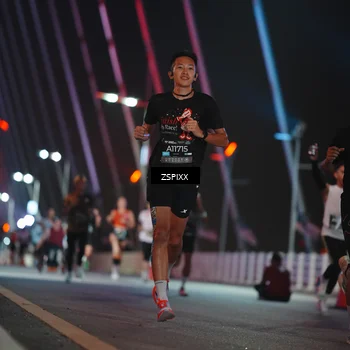 Runner Photo 6158365