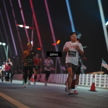 Runner Photo 6158366