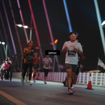 Runner Photo 6158369