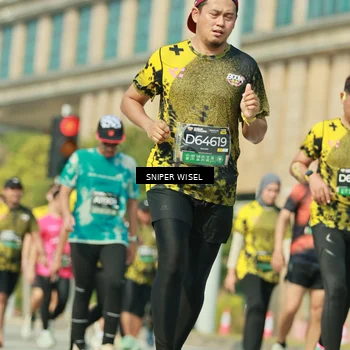 Runner Photo 6158372