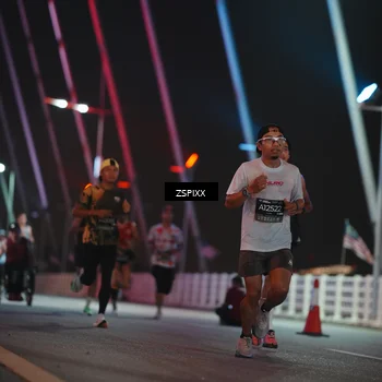 Runner Photo 6158376